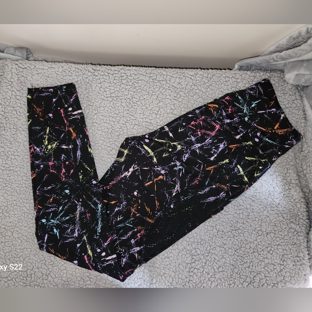 POP Fit Black with Multicolor Streaks Leggings
